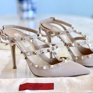 VALENTINO Garavani Rockstud Patent Leather Slings